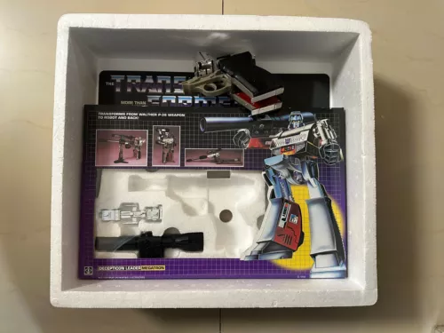 New TRANSFORM G1 Reissue TF G1 Megatron Toy Box Set - Picture 10 of 10