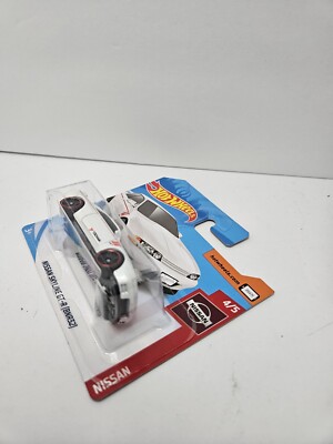 Hot Wheels Nissan Skyline GT-R R32 White Yokohama Nissan Series 4