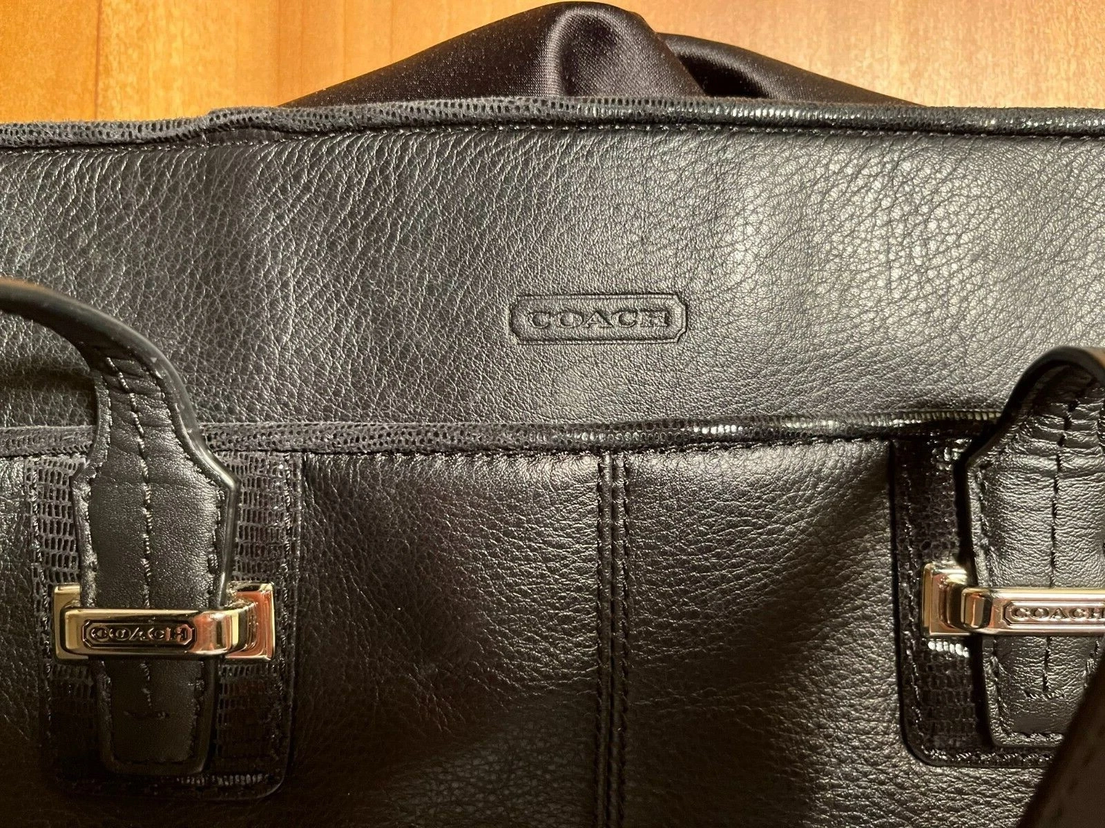 Borsa Coach F25941 in pelle nera di ciottoli ottime condizioni grande spedizione veloce