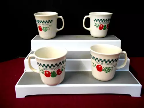 Corelle Farm Fresh Homemade Coffee Cup Mugs Set of 4 Green Checked Band Corning