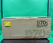 Nikon D70 SLR Camera Digital Outfit/ sticky body