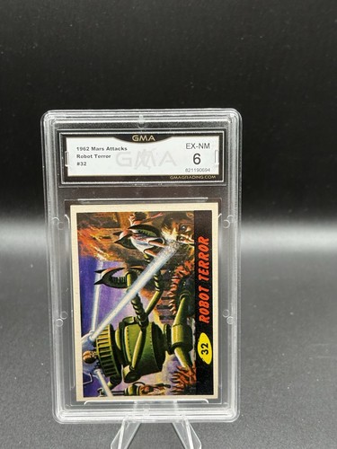 1962 Topps Mars Attacks #32 Robot Terror — GMA 6