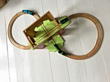 (fits Brio) Wooden Train Set Carry Box Station - Used + Thomas engines