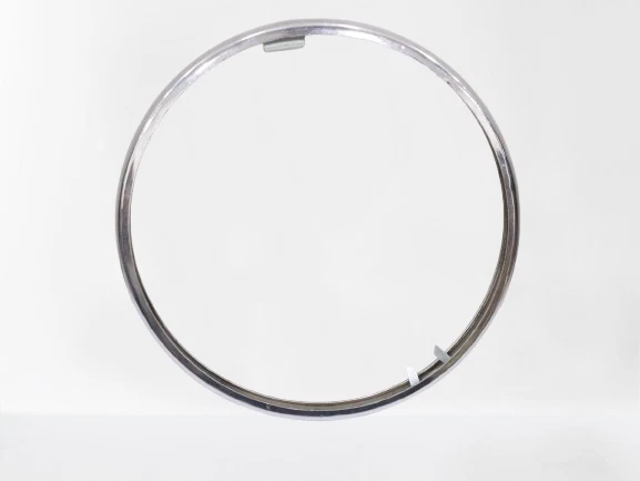 Ajuste para Royal Enfield Bullet / Electra - Anillo interior del faro cromado Foto 3 de 4