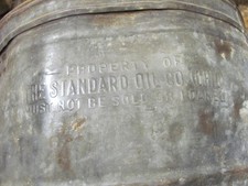 Vintage 5-6 gallon Galvanized Oil Can The Standard Oil co. Ohio