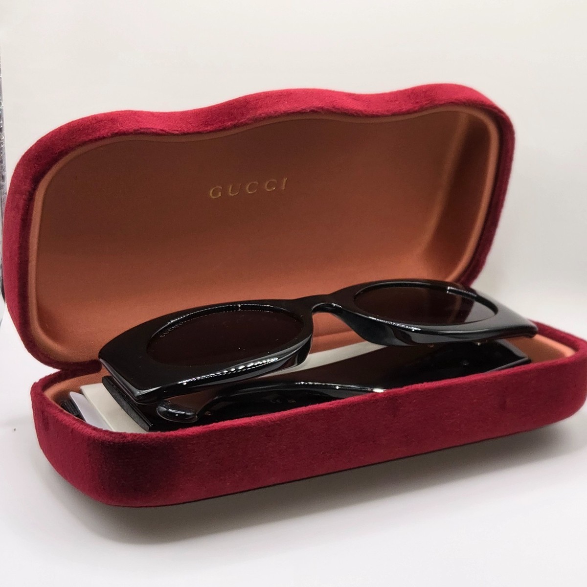 Gucci Sunglasses, Made in Italy, Case Included Gucci GG1772S XS (52 - 20) with Brown lenses and Red frame  main image 4