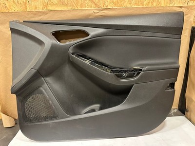 F1EZ5823943CB 2016 Ford Focus Door Passenger Front Trim Panel