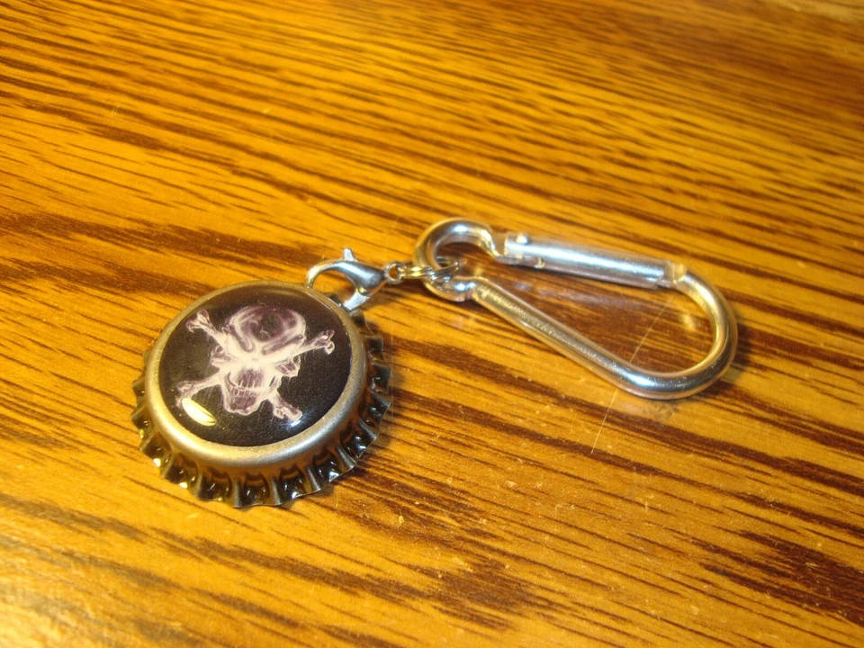 SKULL X-RAY 3D design Bottle Cap Polyurethane Dome Carabiner Hook key chain - Image 2 of 4