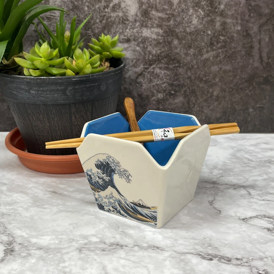 Китайская фарфоровая рисовая чаша на вынос с голубыми волнами палочками и ложкой - Изображение 4 из 4