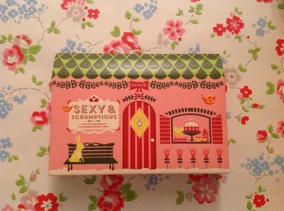 NEW ⭐️BENEFIT⭐️LIMITED EDITION⭐️SEXY & AND SCRUMPTIOUS Christmas Makeup Set Kit
