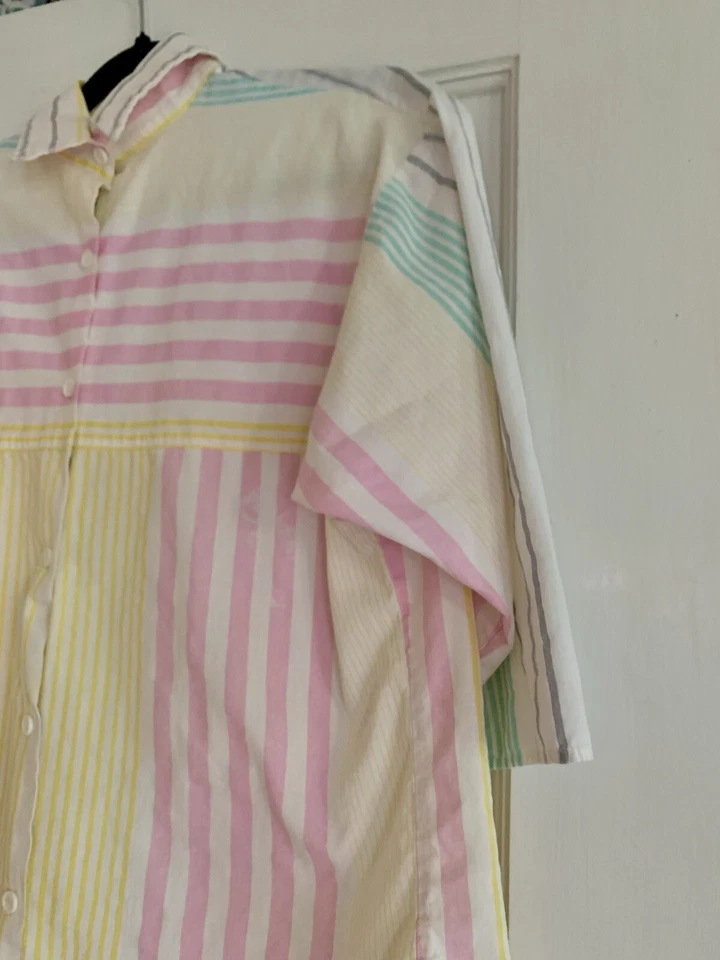 Camisa De Colección Rosa Rayas Cuello En Contraste Talla Grande Años 80 Patchwork Botón Hecha en EE. UU. Foto 4 de 4