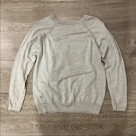 Lululemon Gray Pullover Rising Salutation Knit Sw… - image 7
