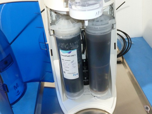 Millipore Direct-Q 3 UV Water Purifier w/ SmartPak Reverse Osmosis Ion-Exchange - Picture 3 of 5