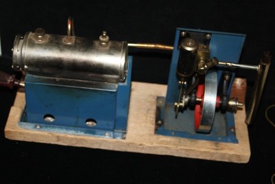 Schiffs Dampfmaschine Wilesco D52  '' Mehr im Shop ''