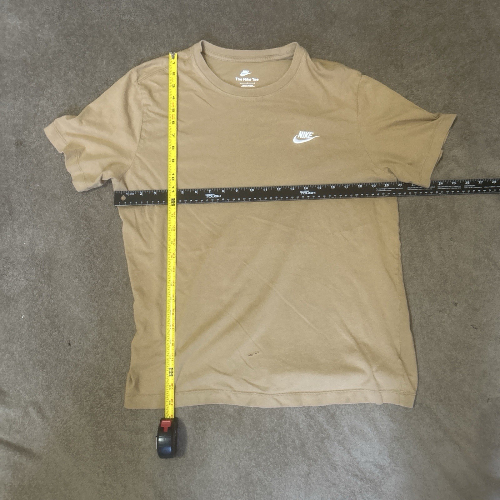 Nike The Nike Tee Men's Size L Beige Cotton Short Sleeve Logo T-Shirt