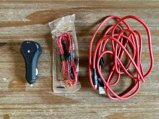 Toyota Quick Charge Cable Package Dual USB Car Charger & 2 Lightning Cables