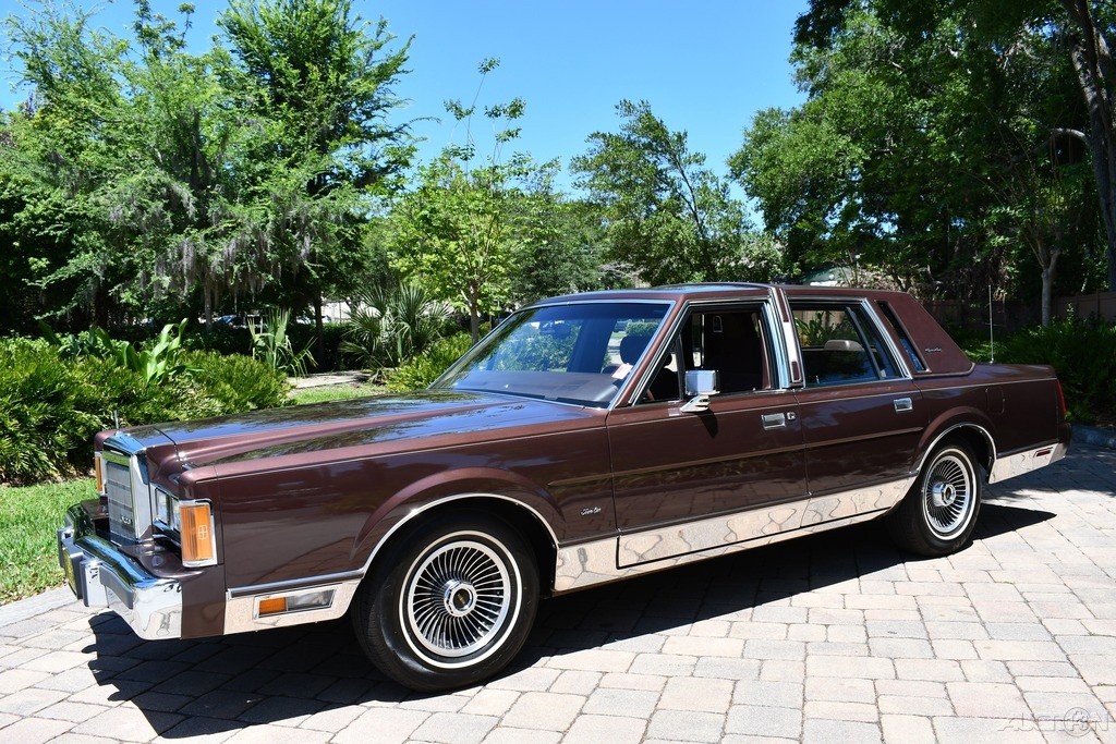 1989 Lincoln Town Car for sale in Lakeland Florida