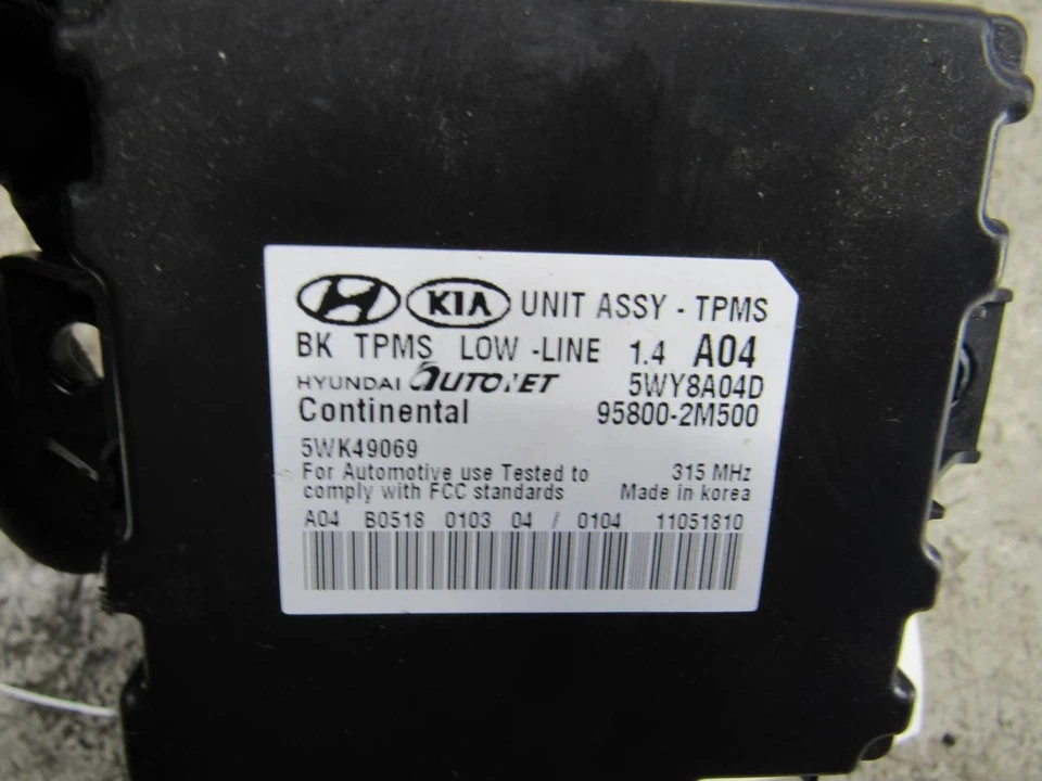 2012 Hyundai genesis coupe TPMS tire air pressure control module computer ecm Foto 3 de 4