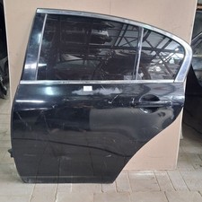 Porte arrière et accessoires Infiniti G35