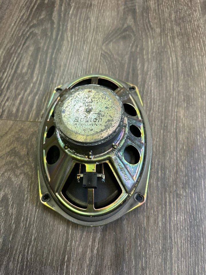 ⭐️ Altavoz Boston puerta trasera derecha Jeep Compass 2008 OEM P05059063AC 29961F Foto 4 de 4