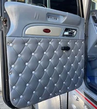 Peterbilt 365/367/386/388/389 Lea Full Door Panel SET Custom