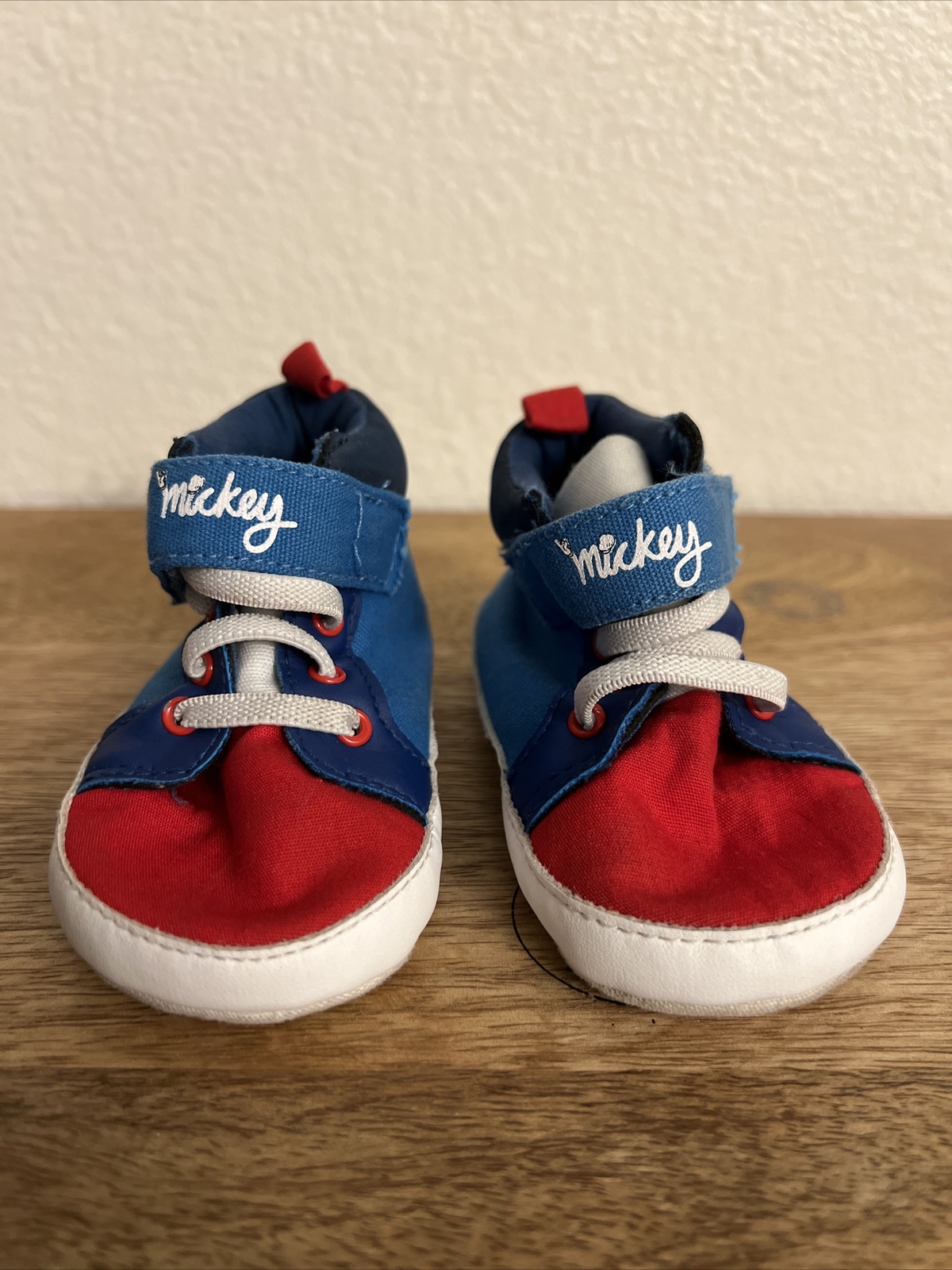 Size 9-12months (pre-owned) View All Images