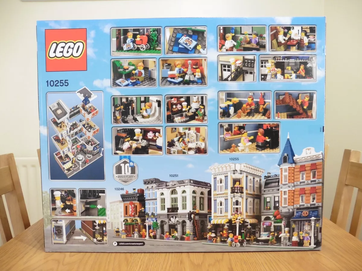 LEGO Creator Expert Modular Assembly Square 10255 4 000 pieces S2