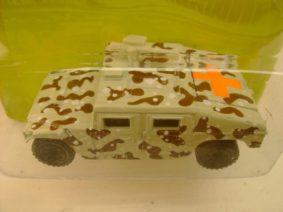 1993 MATCHBOX SUPERFAST #3 MILLITARY CAMOUFLAGE HUMMER NEW ON CARD - Image 3 of 3