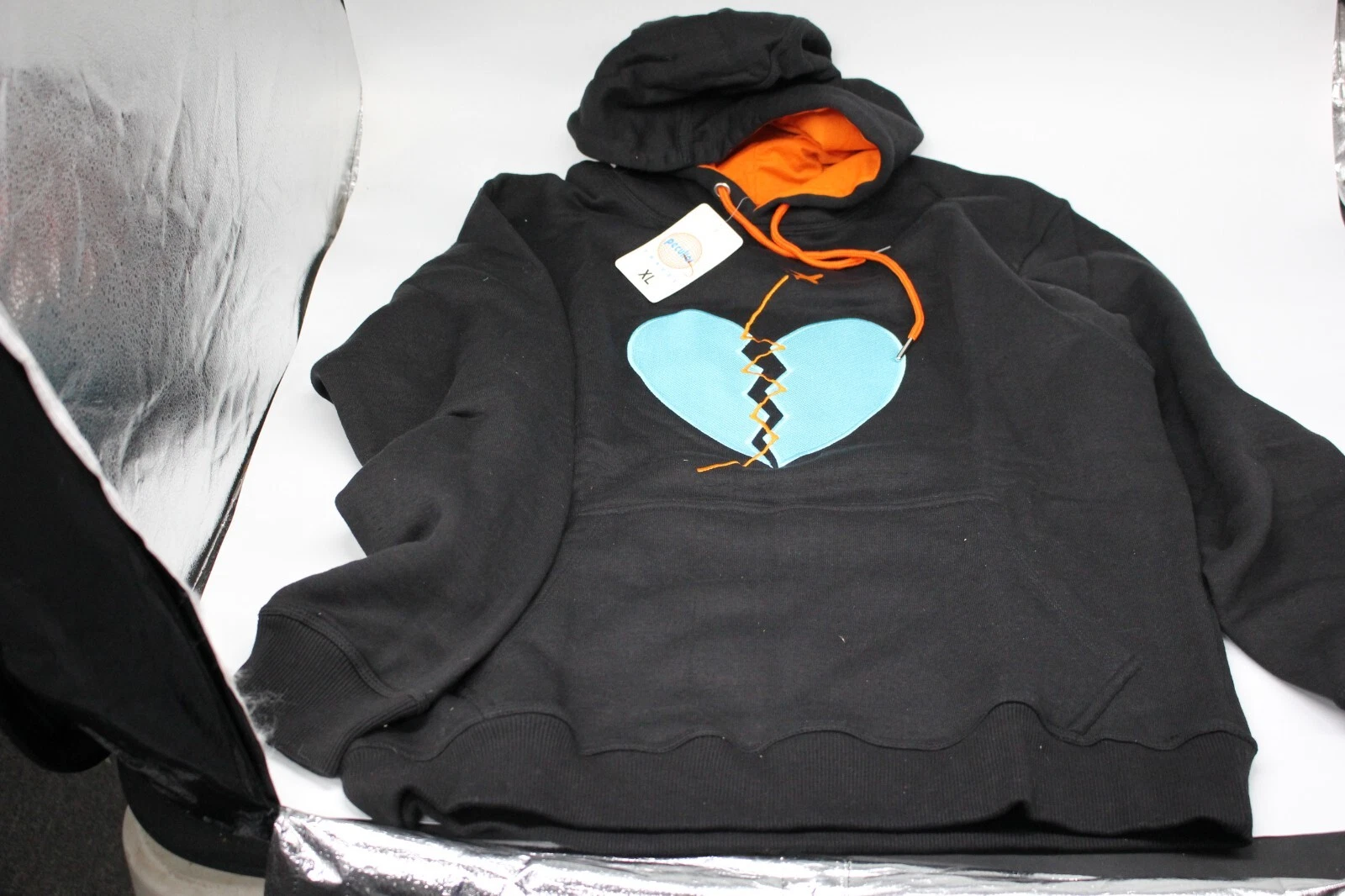 Pecular Travel TRAVEL CURES EVERYTHING SWEATPANTS AND HOODIE XL Black
Opens in a new window or tab