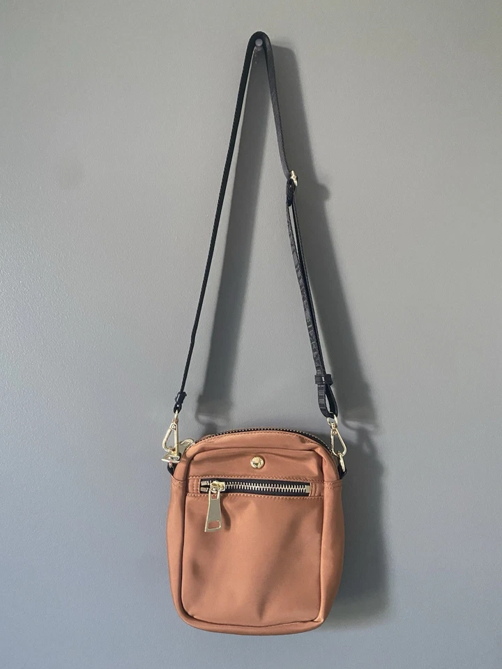 Jackie Smith Dear Flat Crossbody Bag Purse Brown Gold Hardware EUC - Image 2 of 4