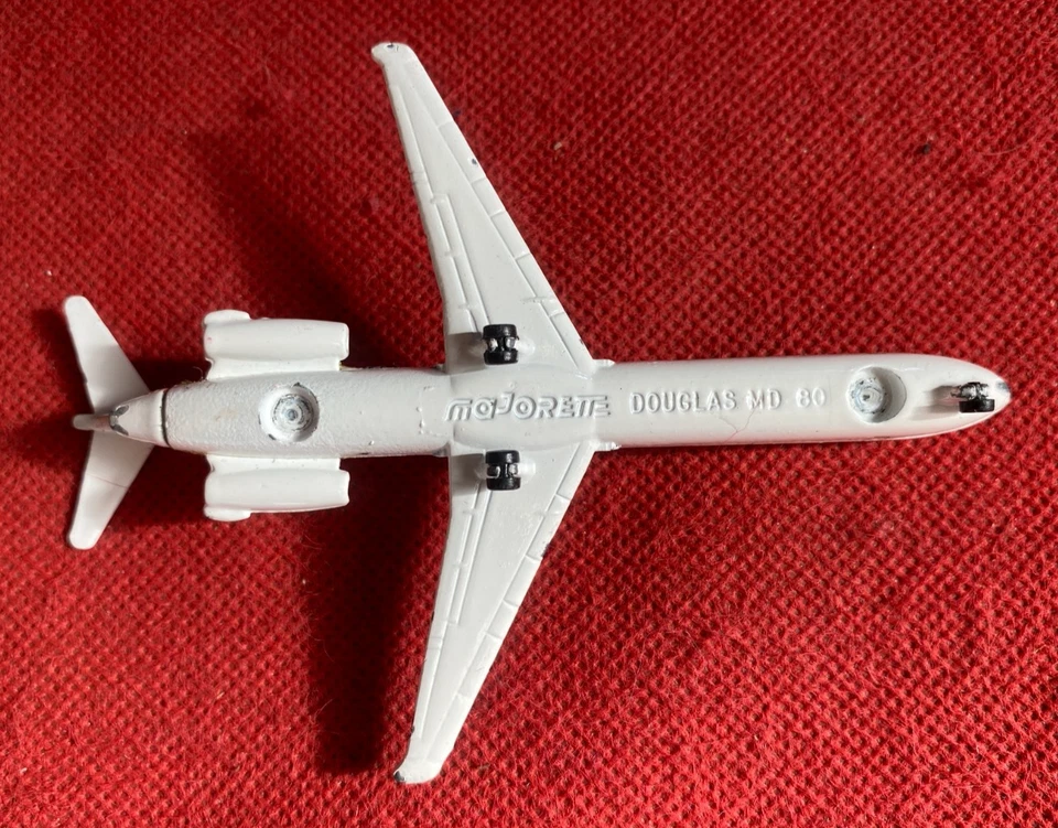 MAJORETTE Modellino Aereo IBERIA DOUGLAS McDonnell 80 Metallo 1:600 circa - Immagine 3 di 3