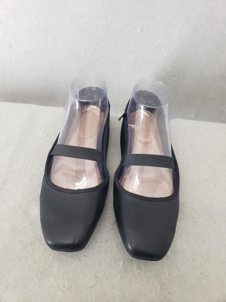 Sapatos clássicos confortáveis Old Navy Mary Jane Ball feminino 6 sapatilhas de balé pretas - Imagem 2 de 4