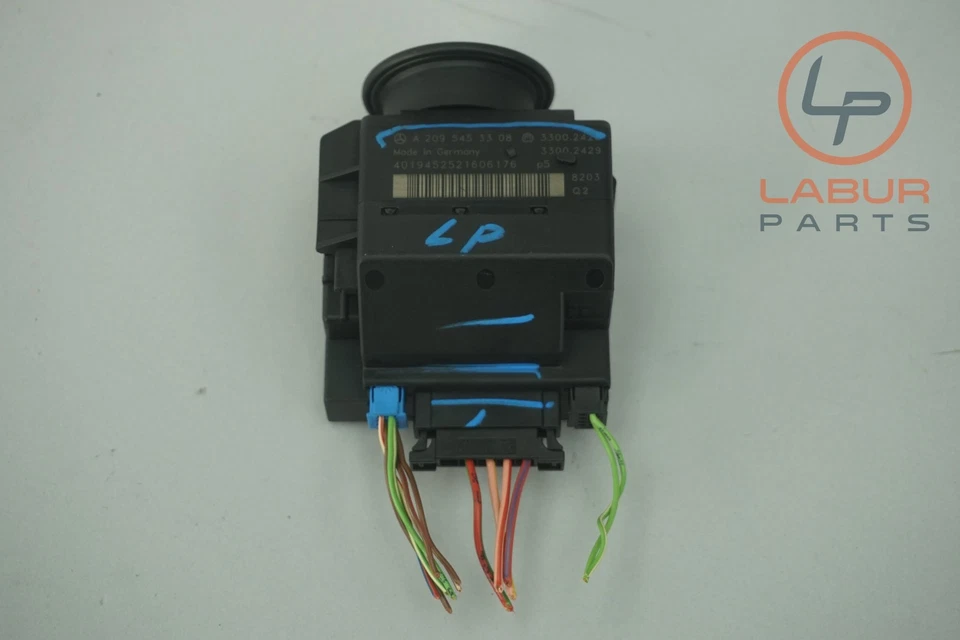 W209 05-09 Mercedes CLK Class Ignition Switch Module With Key B719 - Image 3 of 4