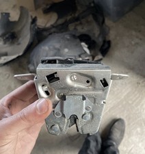 Mercedes GLK W204 C-Klasse Heckklappenschloss Schloss Heckklappe A2047400535 Mercedes GLK W204 C-Klasse Heckklappenschloss Schloss Heckklappe A2047400535