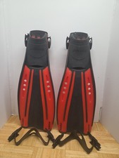 Aeris Mako Adjustable Strap Fins - Red/Black - Small