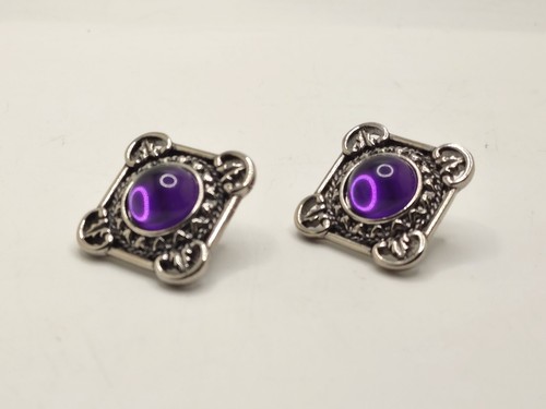 Pendientes de poste perforados vintage de gelatina con cabujón púrpura tono plateado - Imagen 2 de 9