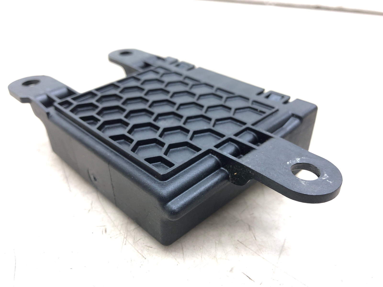 2017-2022 MASERATI LEVANTE GATEWAY CONTROL MODULE 68293147AC OEM