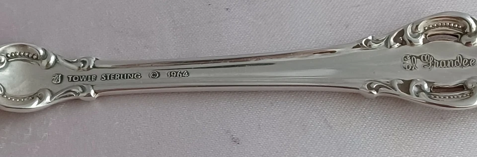 Tenedor grande para servir El Grandee by Towle Sterling - 9" Foto 4 de 4