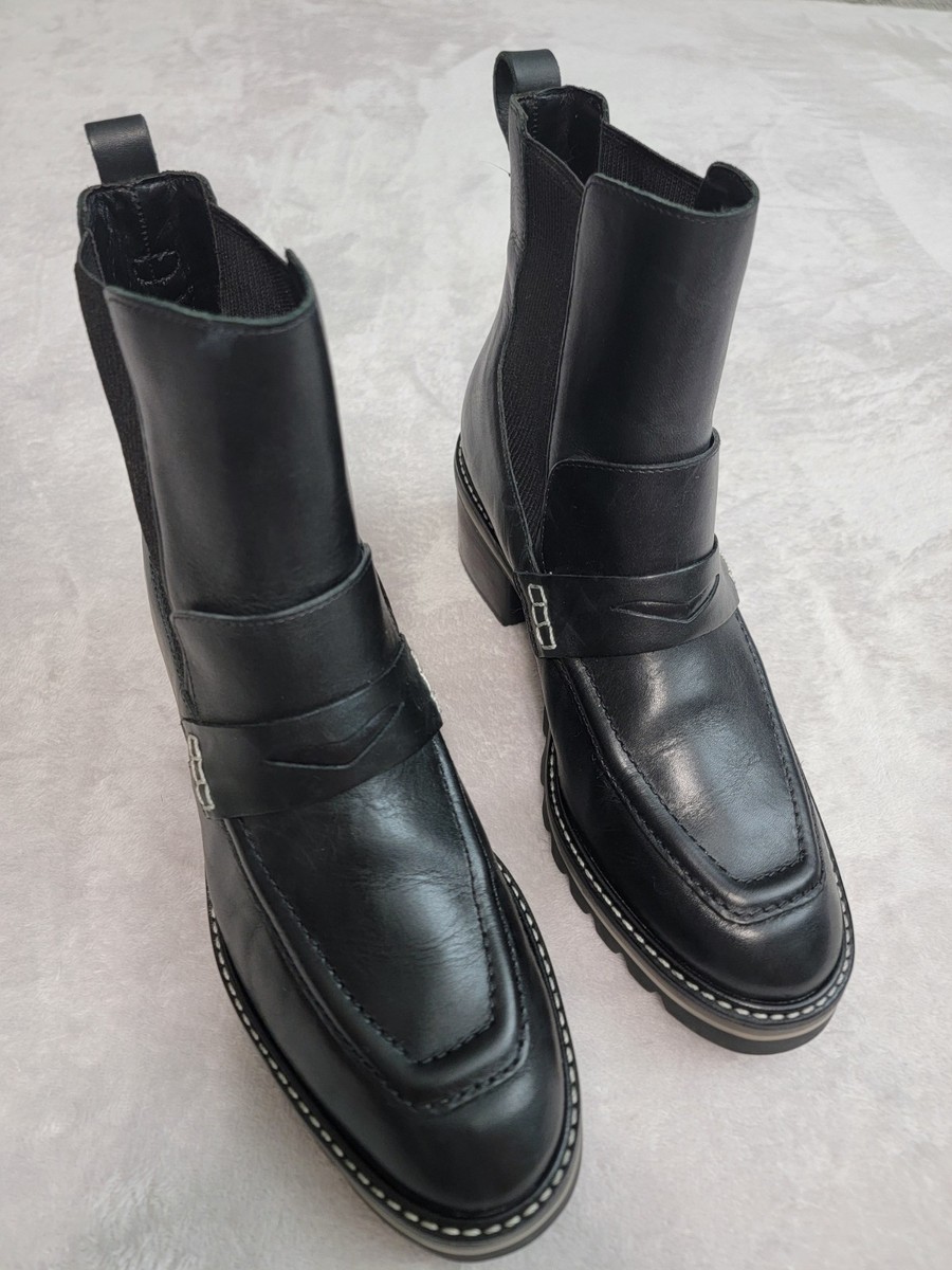 Bernardo Boots Womens 8.5M Black Somers Leather Lug Sole Chelsea