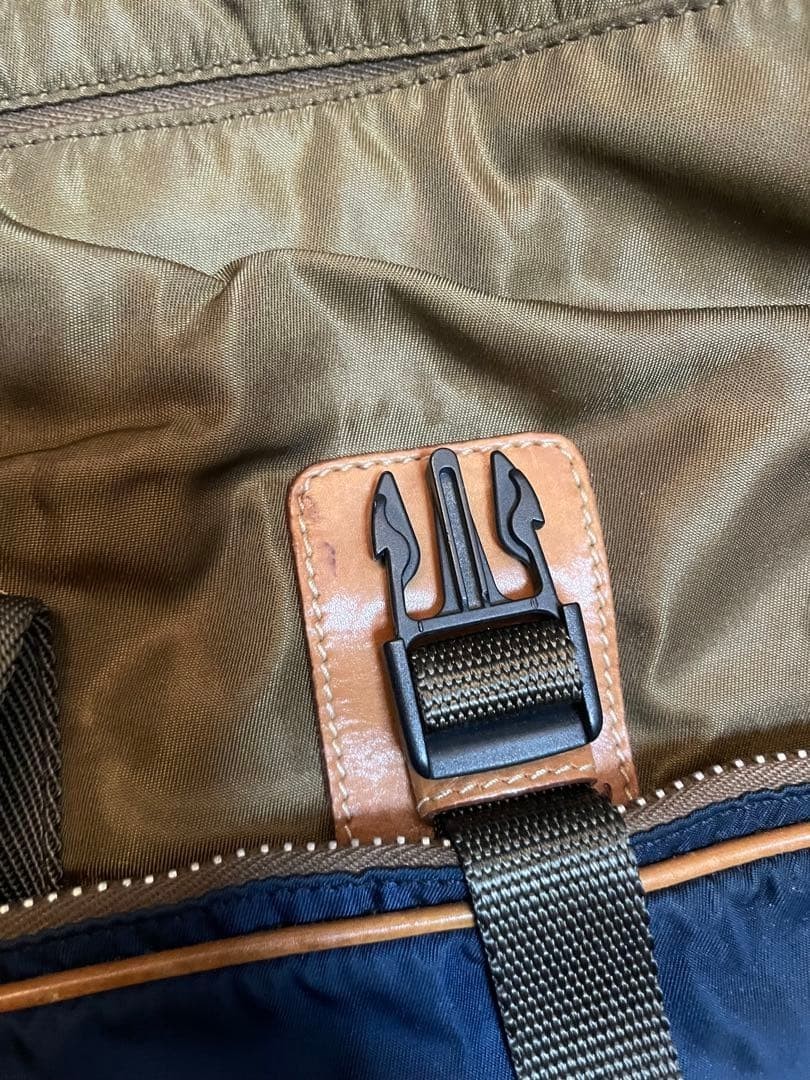 Rare Vintage PRADA Nylon Leather Tote Shoulder Bag Metal Buckle Olive Navy thumbnail 7