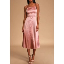 Lulus Give Us A Twirl Dress Sleeveless Satin Pleated Midi Rose Pink NWT Size XS