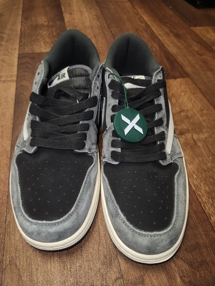 Brand New Travis Scotts Retro OG Low Never Worn Before Without Box.. - Image 2 of 4