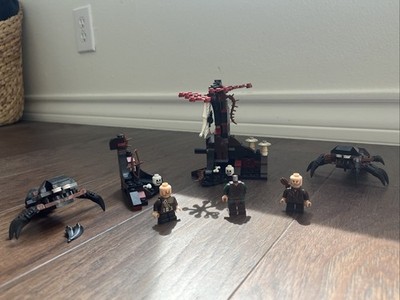 LEGO The Hobbit 79001 Escape from Mirkwood Spiders Incomplete