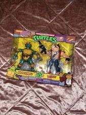 Playmates Teenage Mutant Ninja Turtles Michelangelo Vs Bebop 6  Action Figures