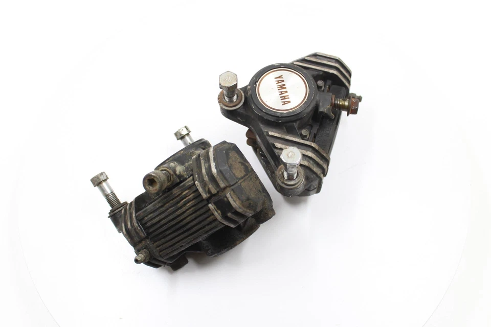 83 YAMAHA VENTURE XVZ1200 OEM RIGHT LEFT FRONT BRAKE CALIPER SET PAIR CALIPERS - Image 4 of 4