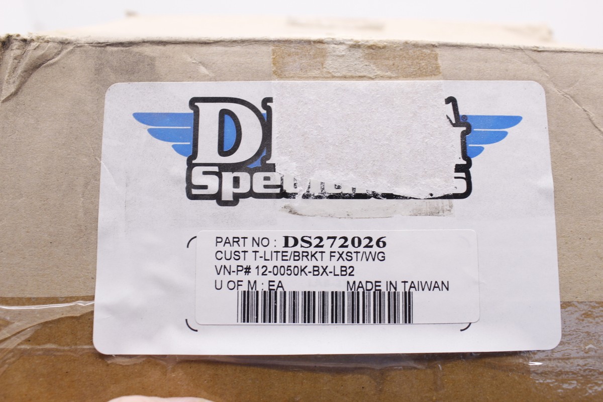 DRAG SP HARLEY-DAVIDSON TAILLIGHT W BRACKET FXST DS-272026 DRAG SP HARLEY-DAVIDSON TAILLIGHT W BRACKET FXST DS-272026
