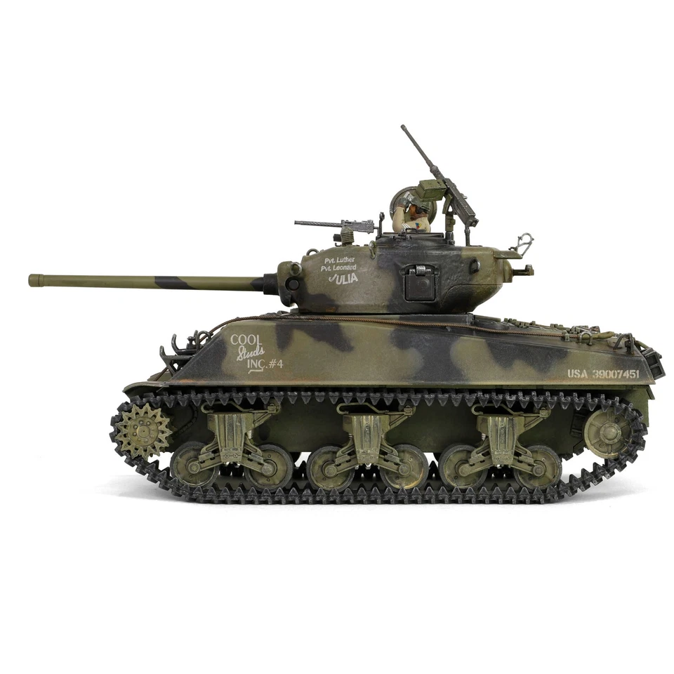 ForcesOfValor 1/32 912132C M4A3(76)W Sherman US Army 761 Tank Btn Black Panthers - Image 3 of 4
