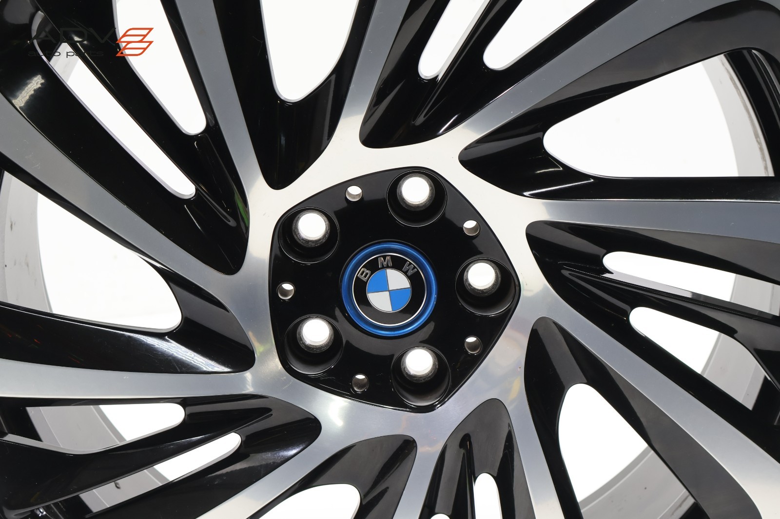 2014 - 2020 BMW i8 I12 FRONT LEFT WHEEL RIM 7.5Jx20 H2 IS 40 & CAP & TPMS OEM