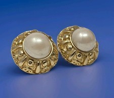 Orecchini Clip Tonda Vintage Stile Etrusco Tono Oro Opaco Finta Perla Cabochon