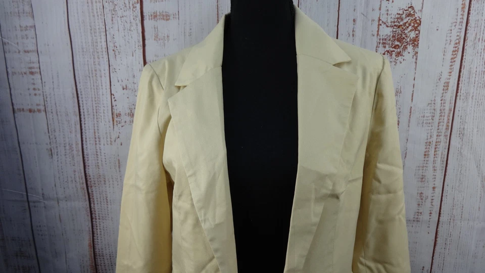 Chaqueta Blazer Papaya Mujer’s Mediana Beige Forrada Bolsillos Delanteros Un Botón Carrera Foto 3 de 4